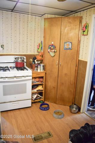 30 Wells Street Gloversville NY 12078