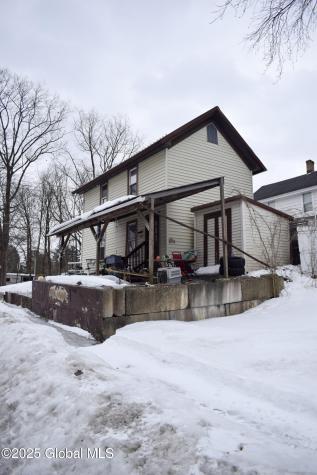 30 Wells Street Gloversville NY 12078