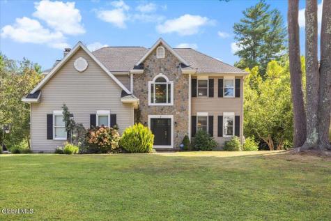 7 Seneca Court Slingerlands NY 12159