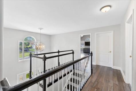 7 Seneca Court Slingerlands NY 12159
