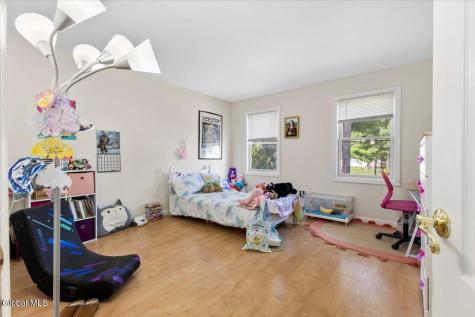 7 Seneca Court Slingerlands NY 12159