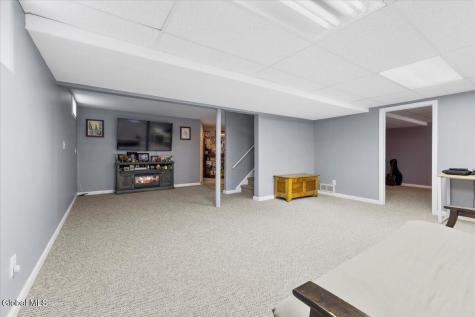 7 Seneca Court Slingerlands NY 12159