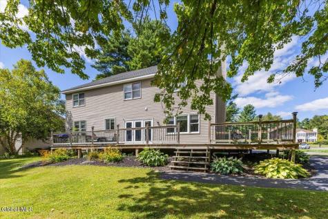 7 Seneca Court Slingerlands NY 12159