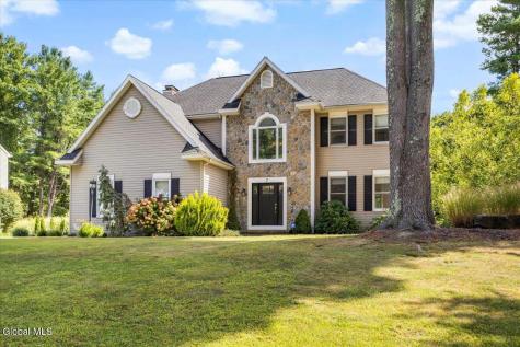 7 Seneca Court Slingerlands NY 12159