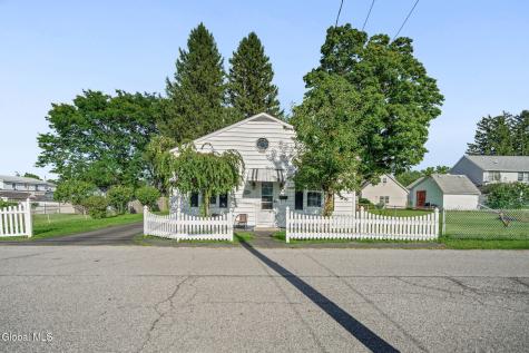 12 Grapevine Place Latham NY 12110