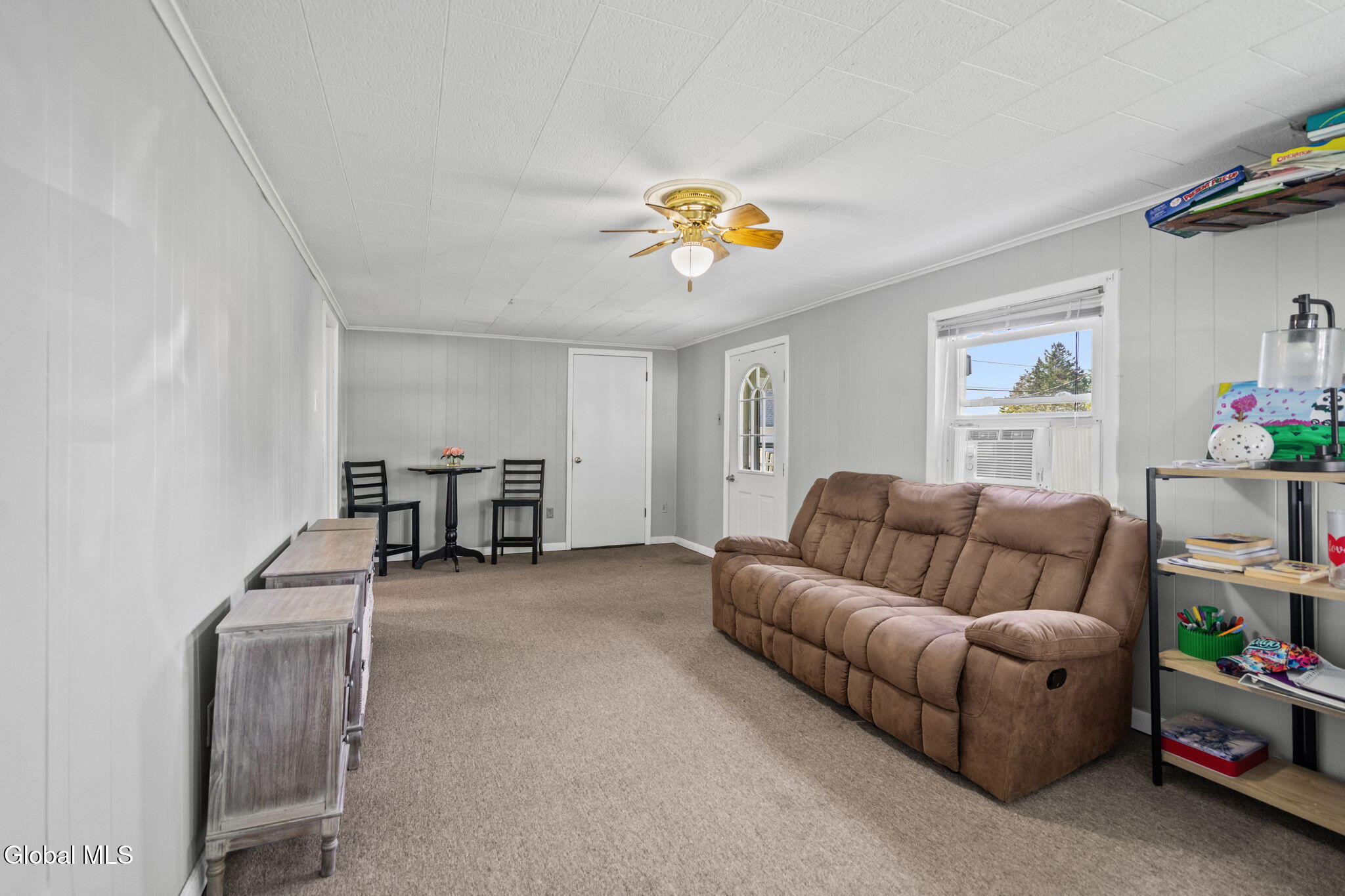 12 Grapevine Place Latham NY 12110