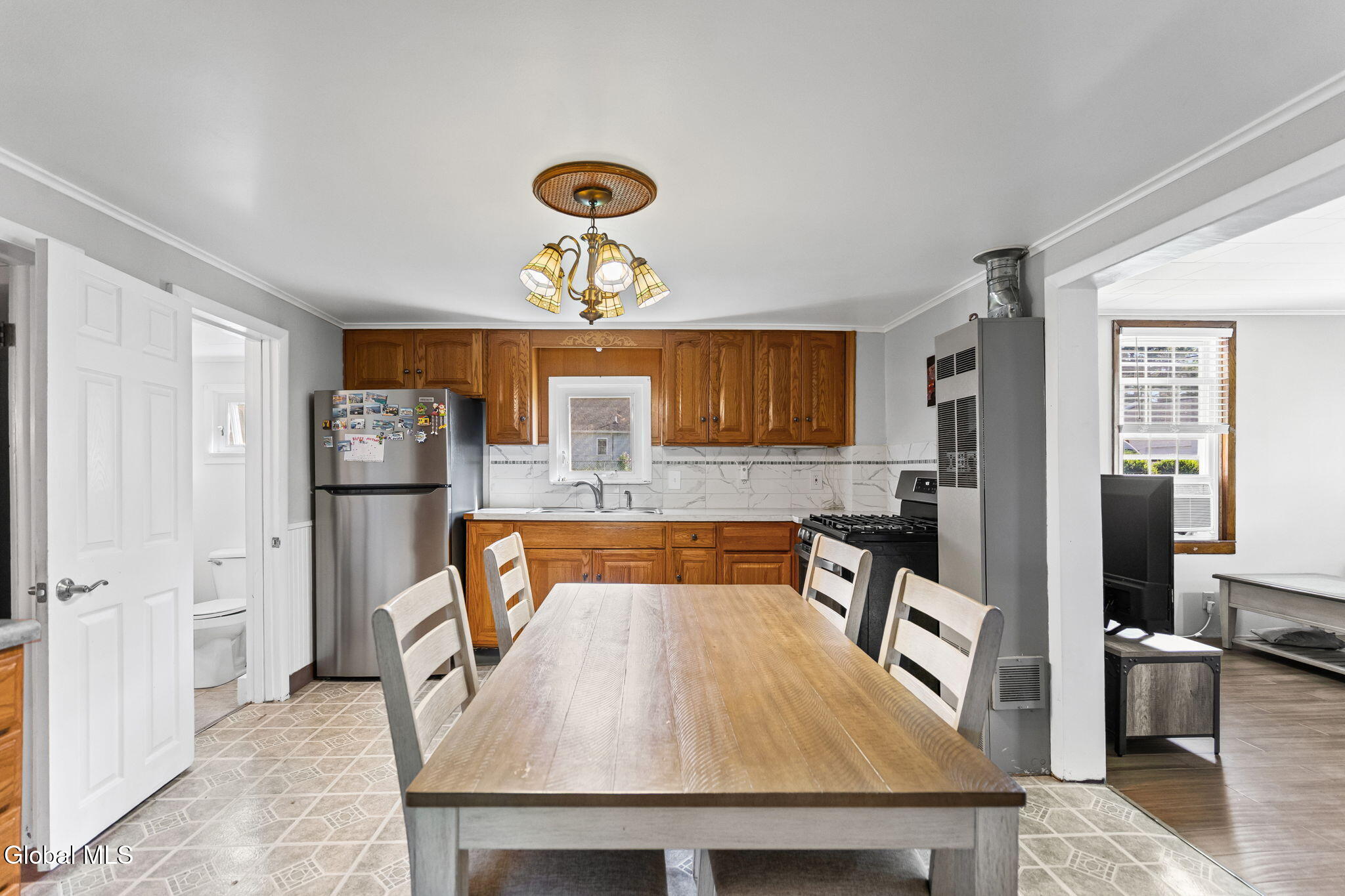 12 Grapevine Place Latham NY 12110