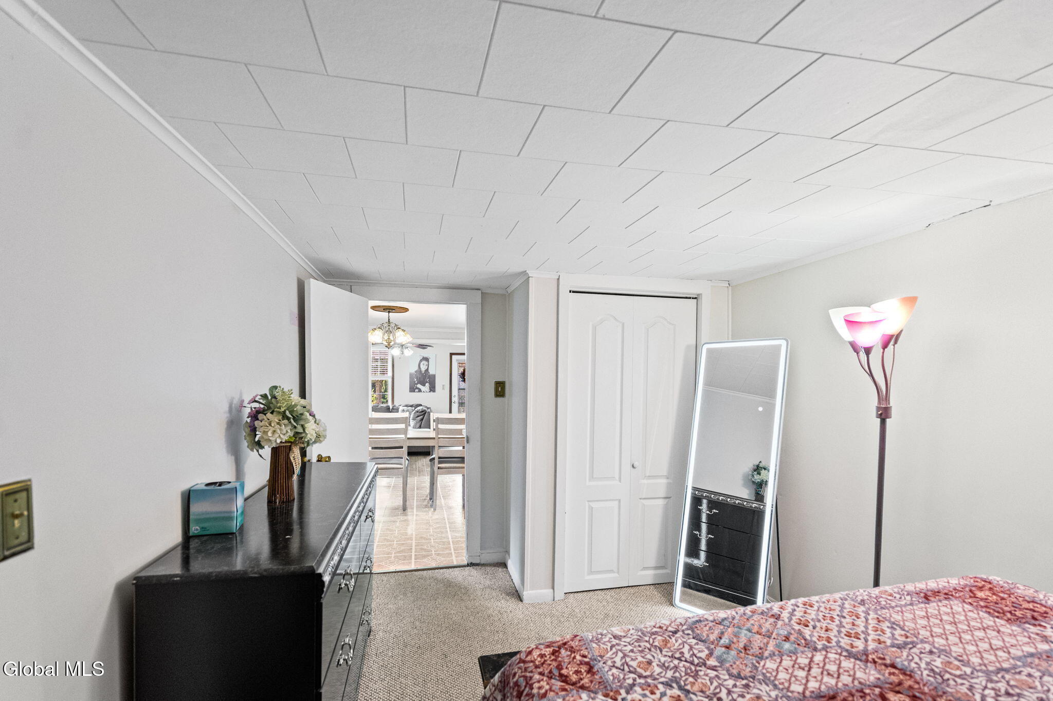 12 Grapevine Place Latham NY 12110