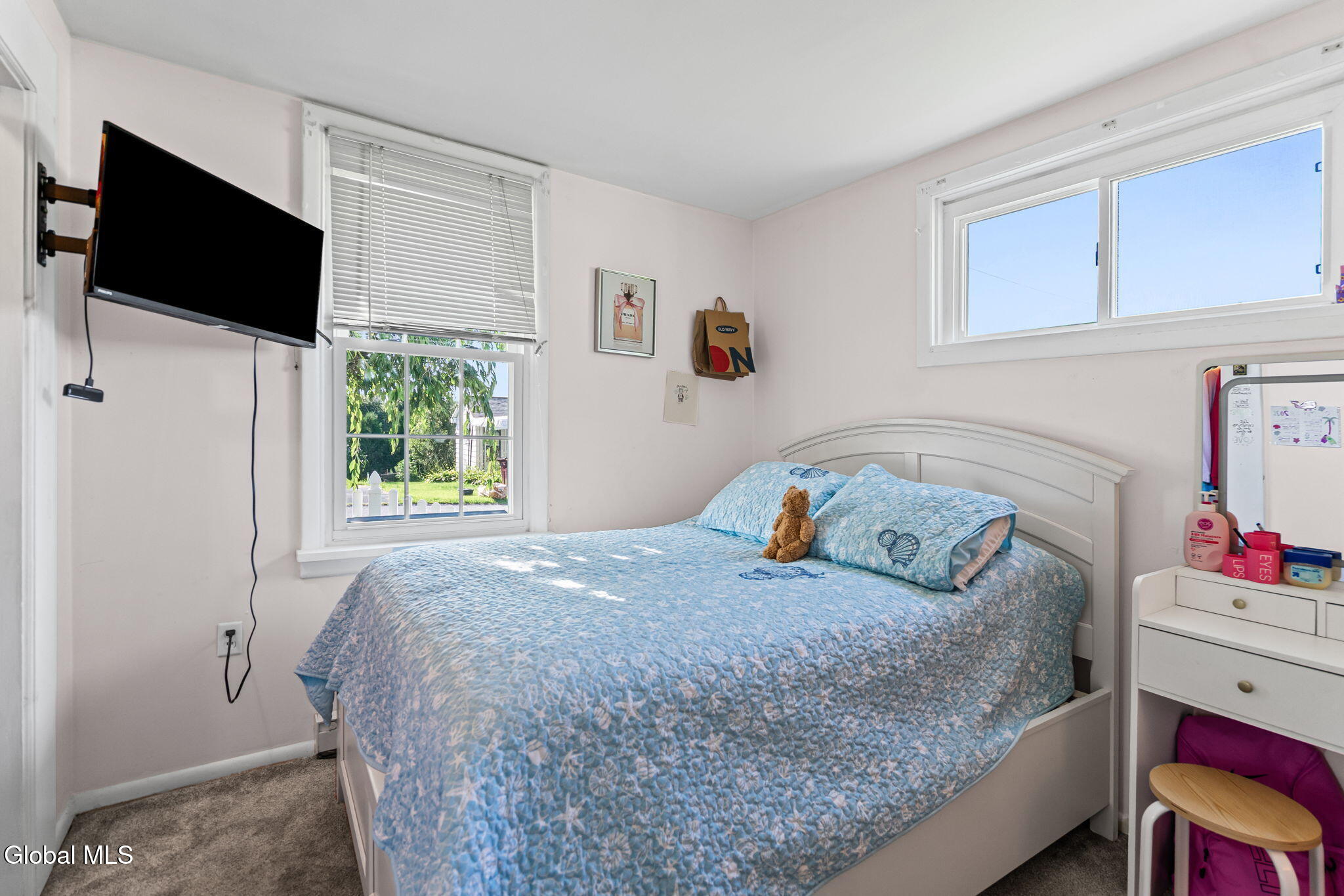 12 Grapevine Place Latham NY 12110