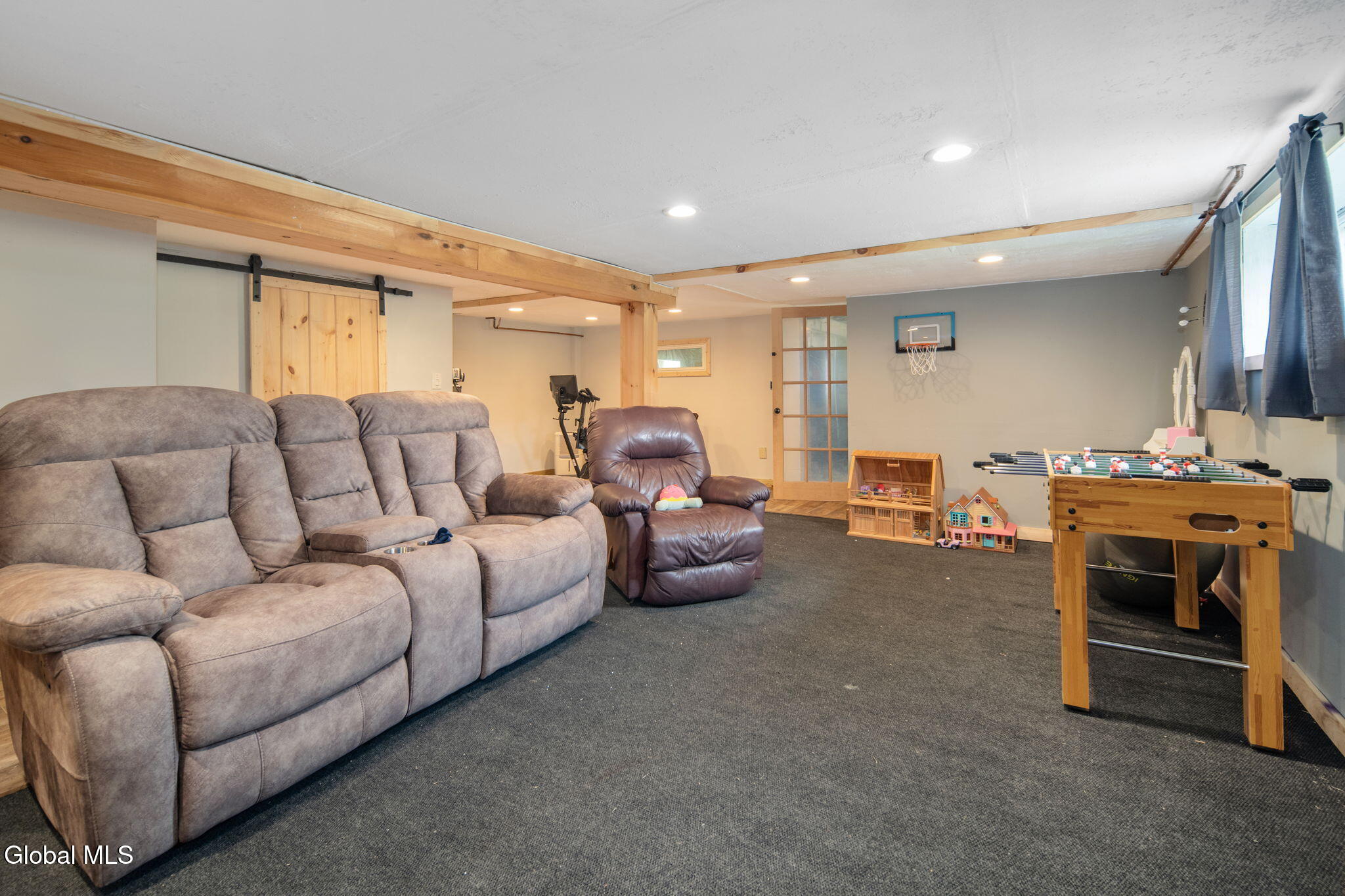 133 Cary Road Mechanicville NY 12118