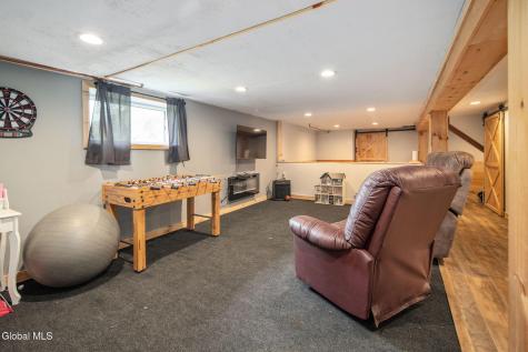 133 Cary Road Mechanicville NY 12118