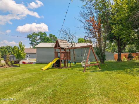 133 Cary Road Mechanicville NY 12118