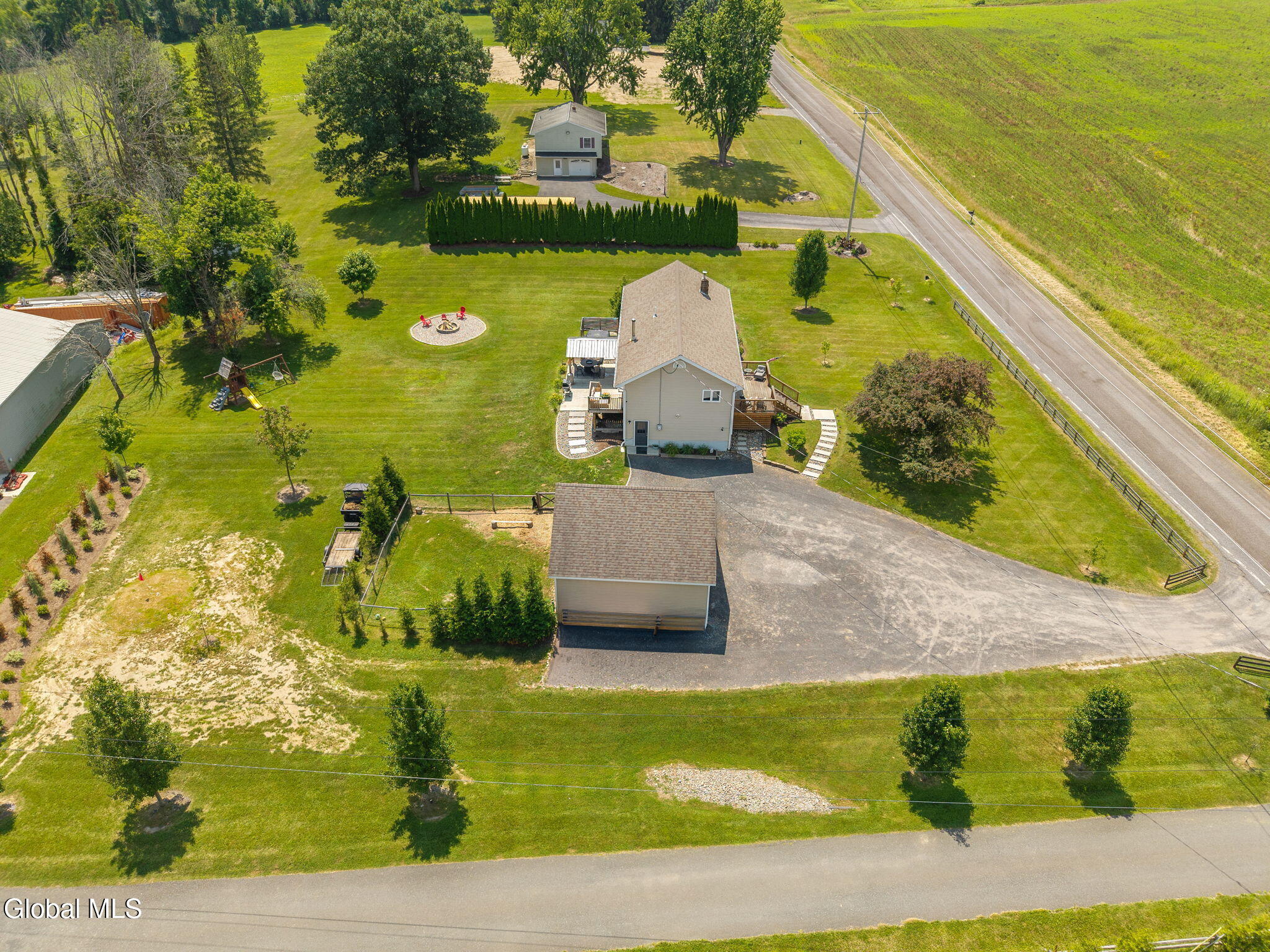 133 Cary Road Mechanicville NY 12118
