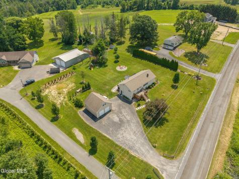 133 Cary Road Mechanicville NY 12118