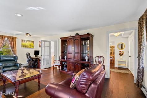 4 Ridge Lane Ballston Lake NY 12019