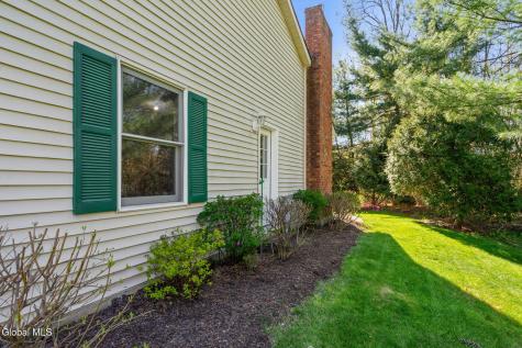 4 Ridge Lane Ballston Lake NY 12019