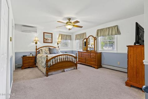 4 Ridge Lane Ballston Lake NY 12019