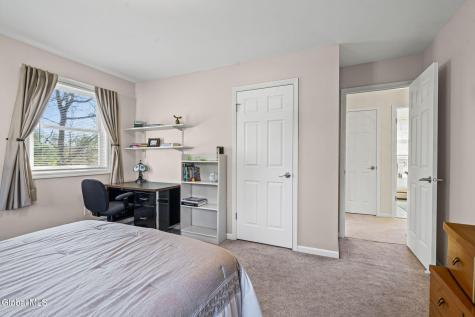 4 Ridge Lane Ballston Lake NY 12019