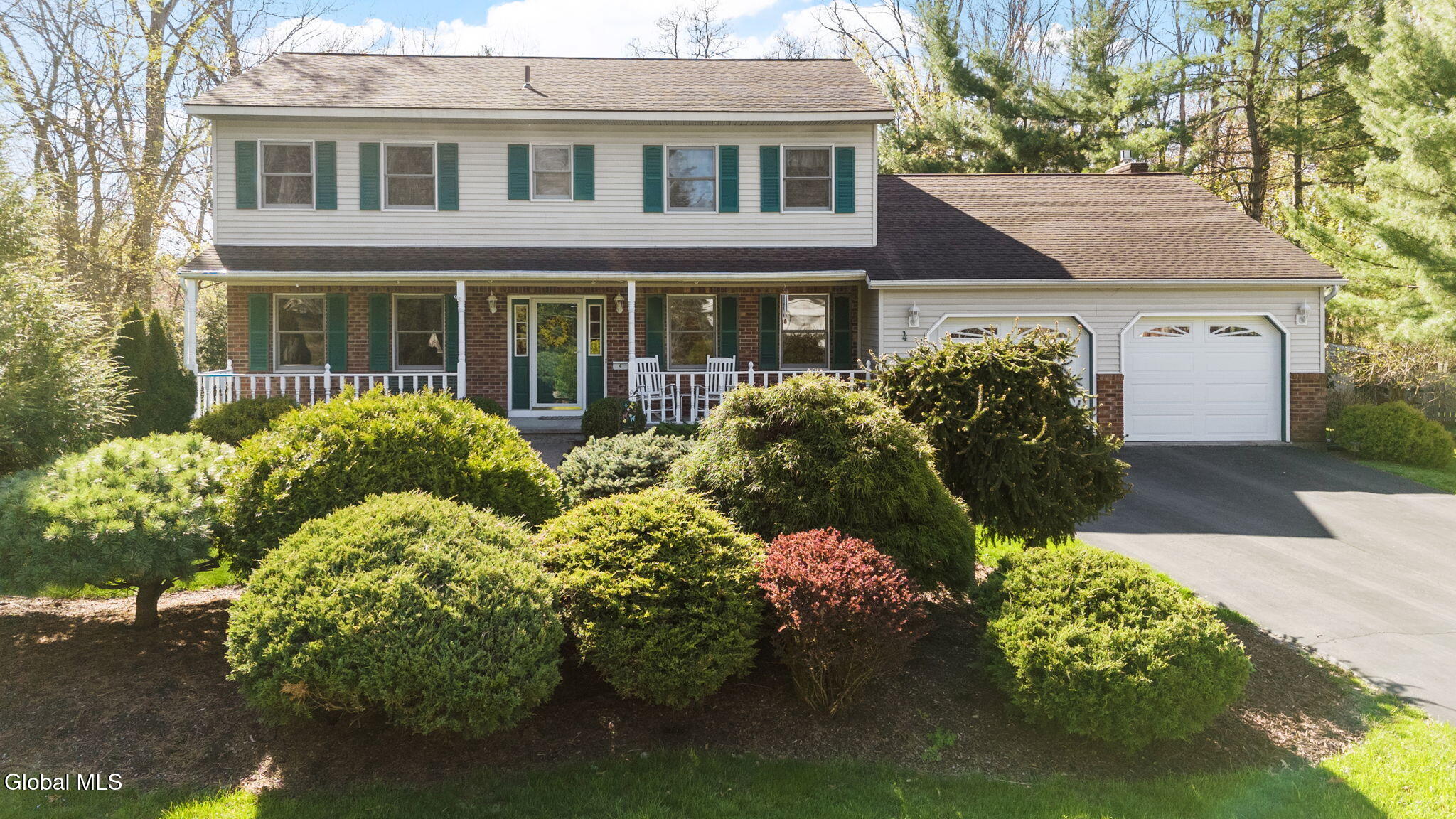4 Ridge Lane Ballston Lake NY 12019