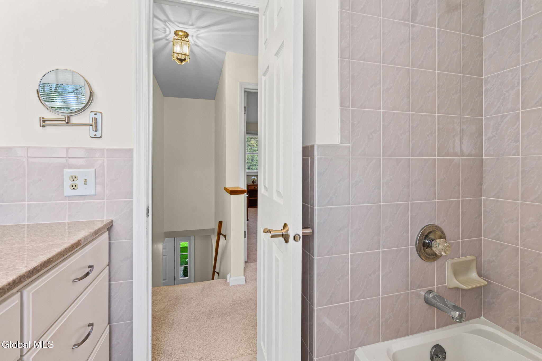 4 Ridge Lane Ballston Lake NY 12019