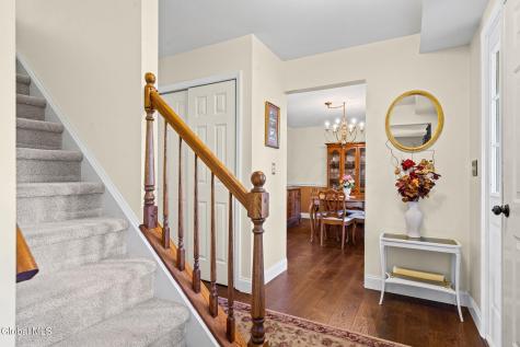 4 Ridge Lane Ballston Lake NY 12019