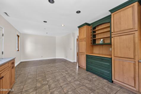 14 Middle Hill Road Troy NY 12180