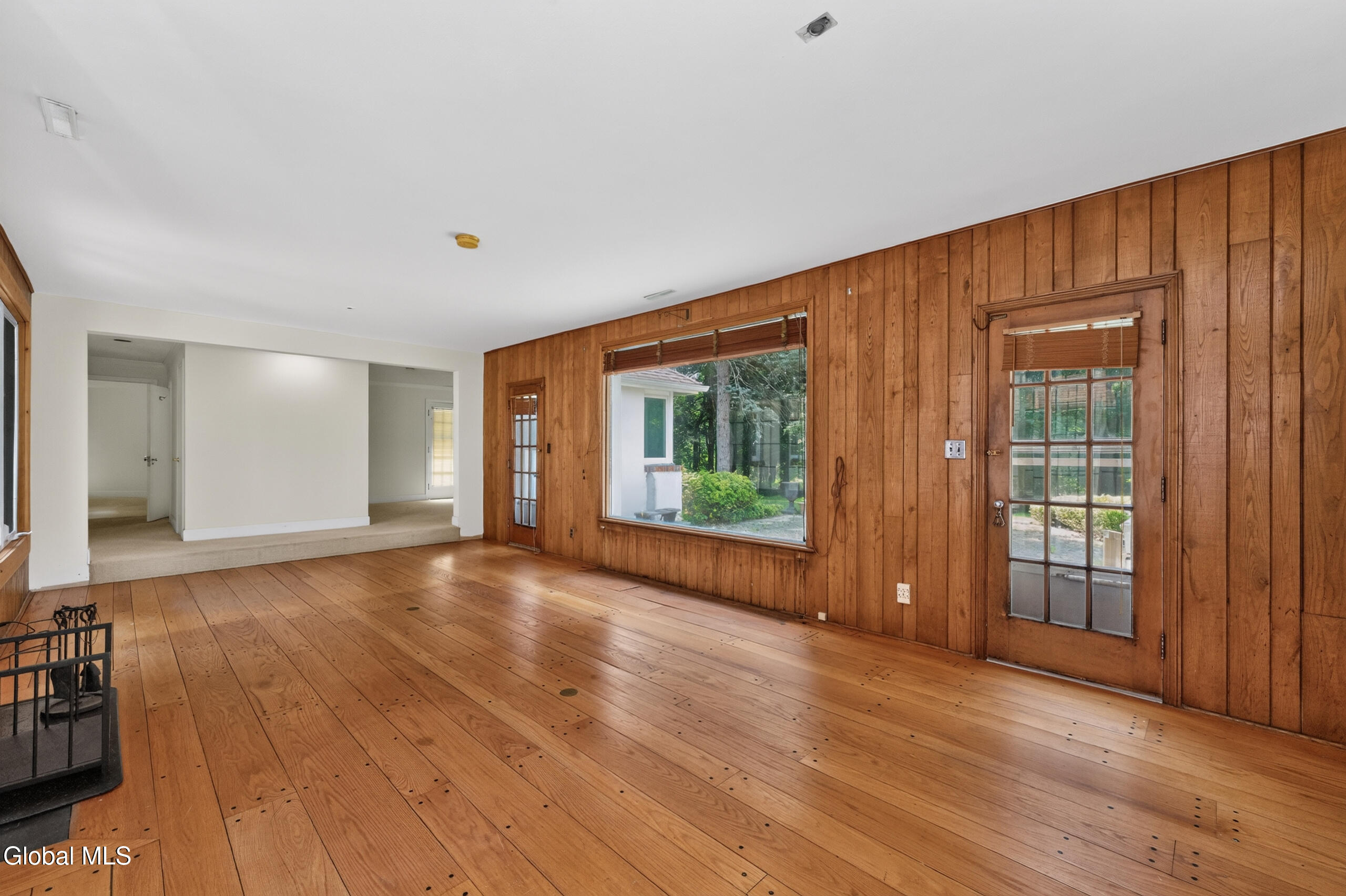 14 Middle Hill Road Troy NY 12180