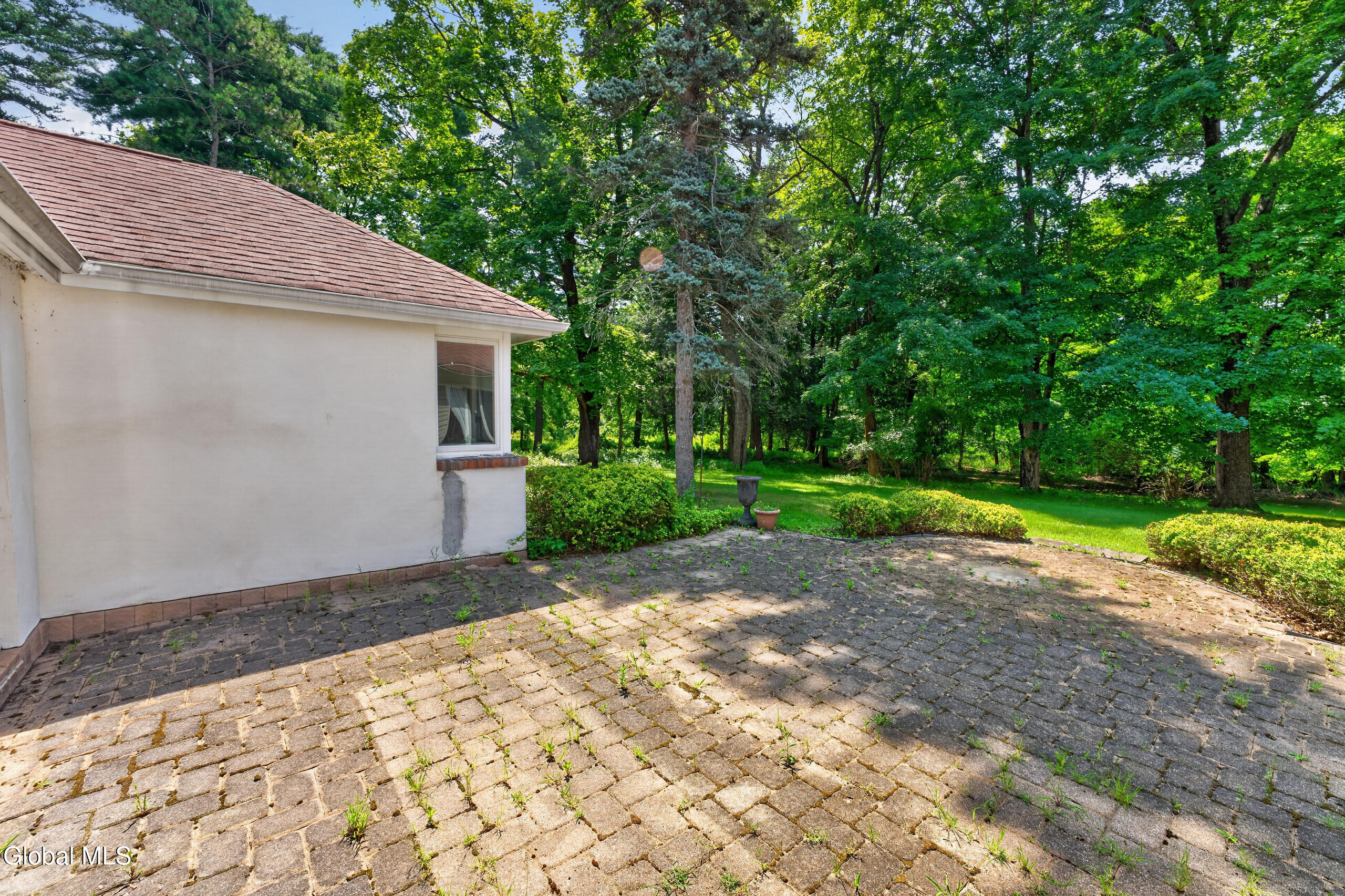 14 Middle Hill Road Troy NY 12180
