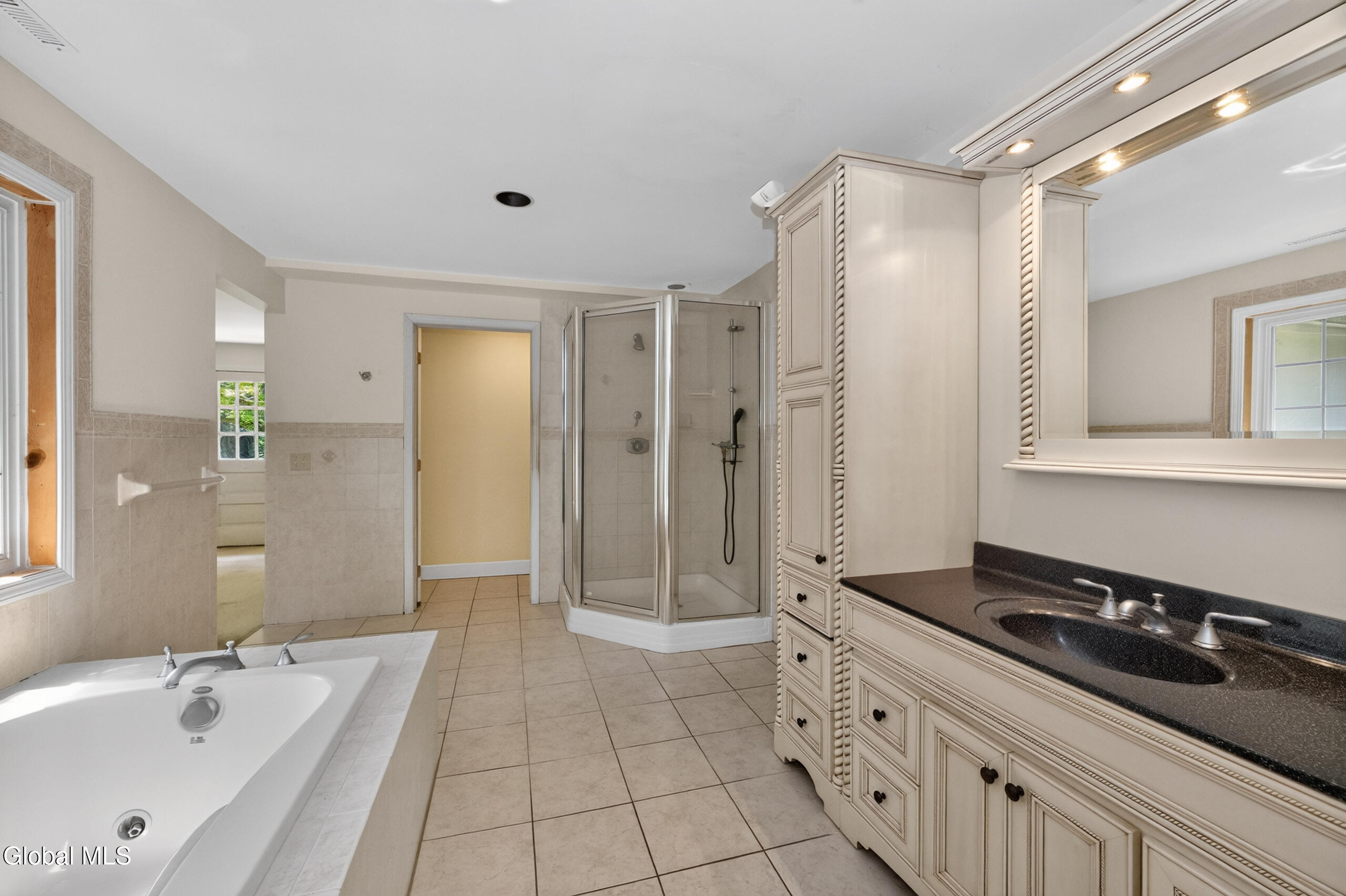 14 Middle Hill Road Troy NY 12180