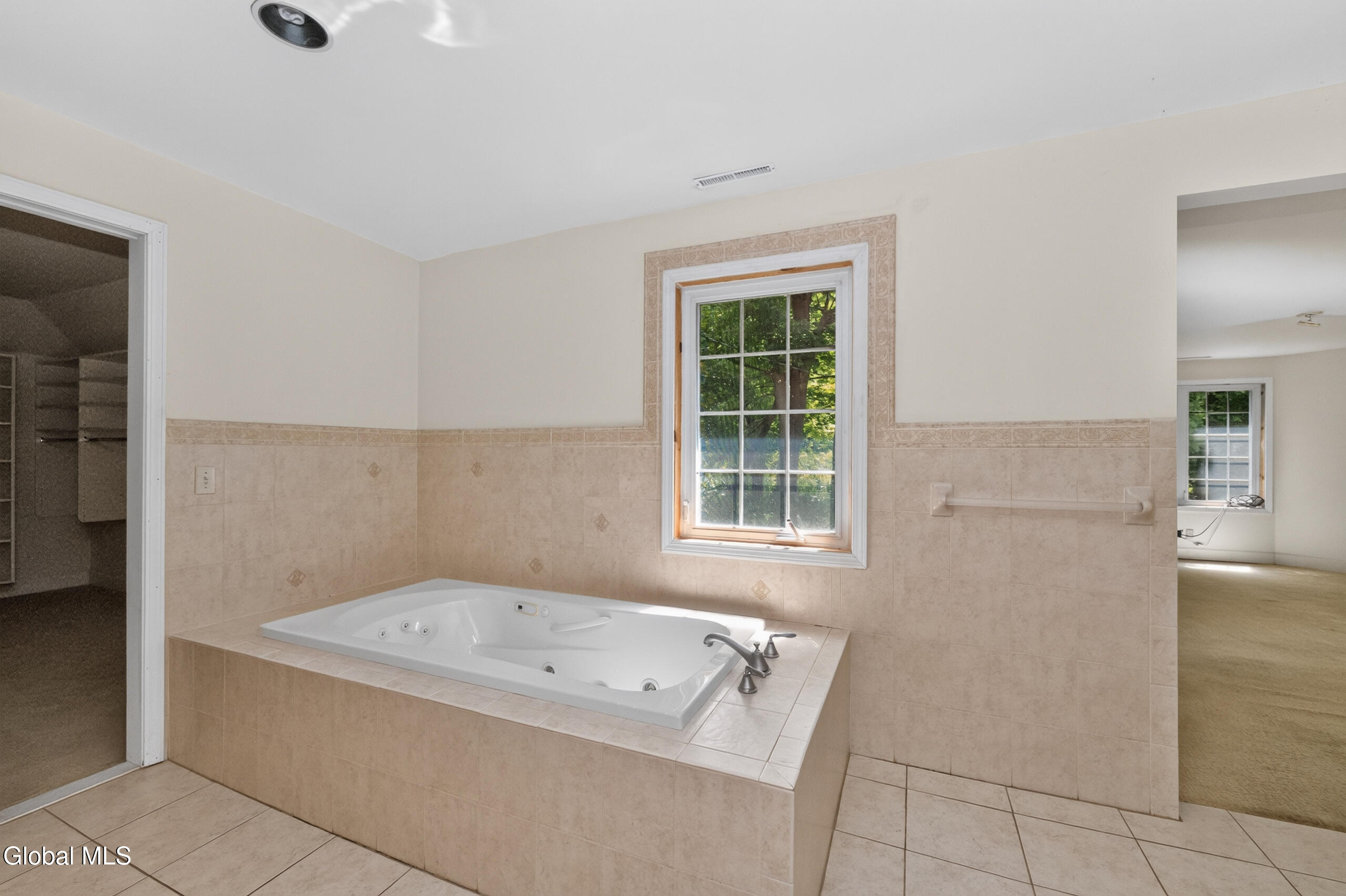 14 Middle Hill Road Troy NY 12180
