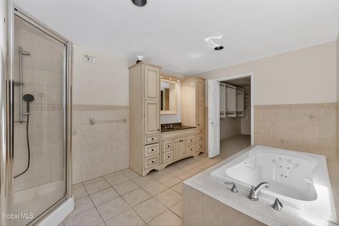 14 Middle Hill Road Troy NY 12180