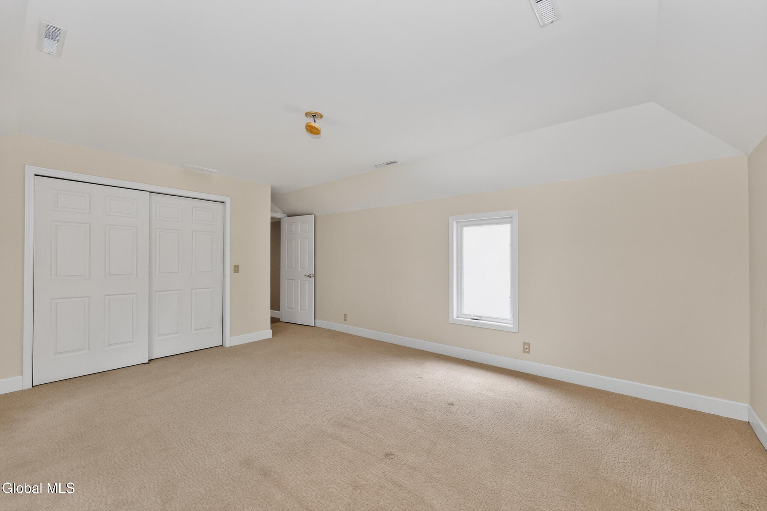 14 Middle Hill Road Troy NY 12180