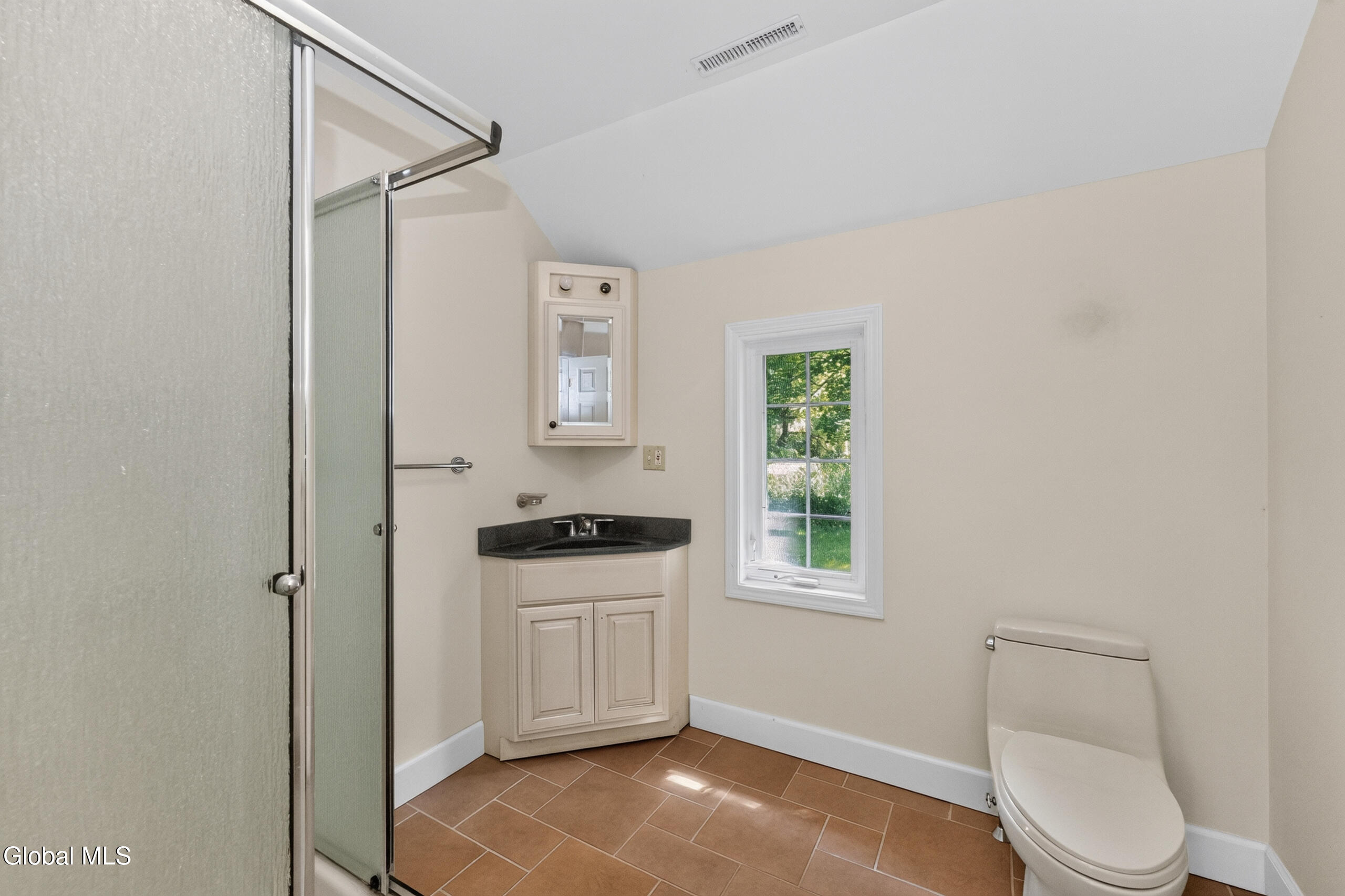 14 Middle Hill Road Troy NY 12180