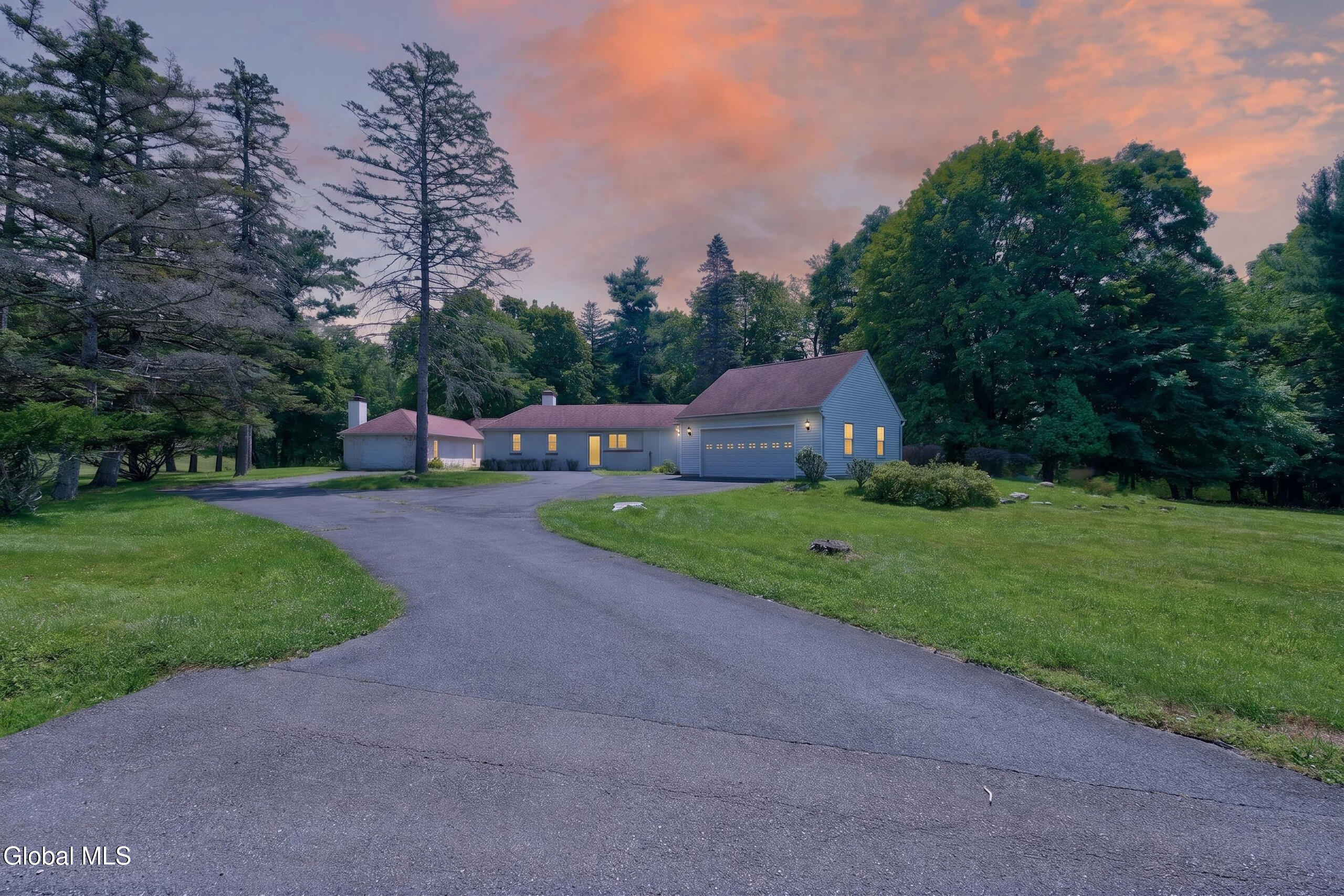 14 Middle Hill Road Troy NY 12180