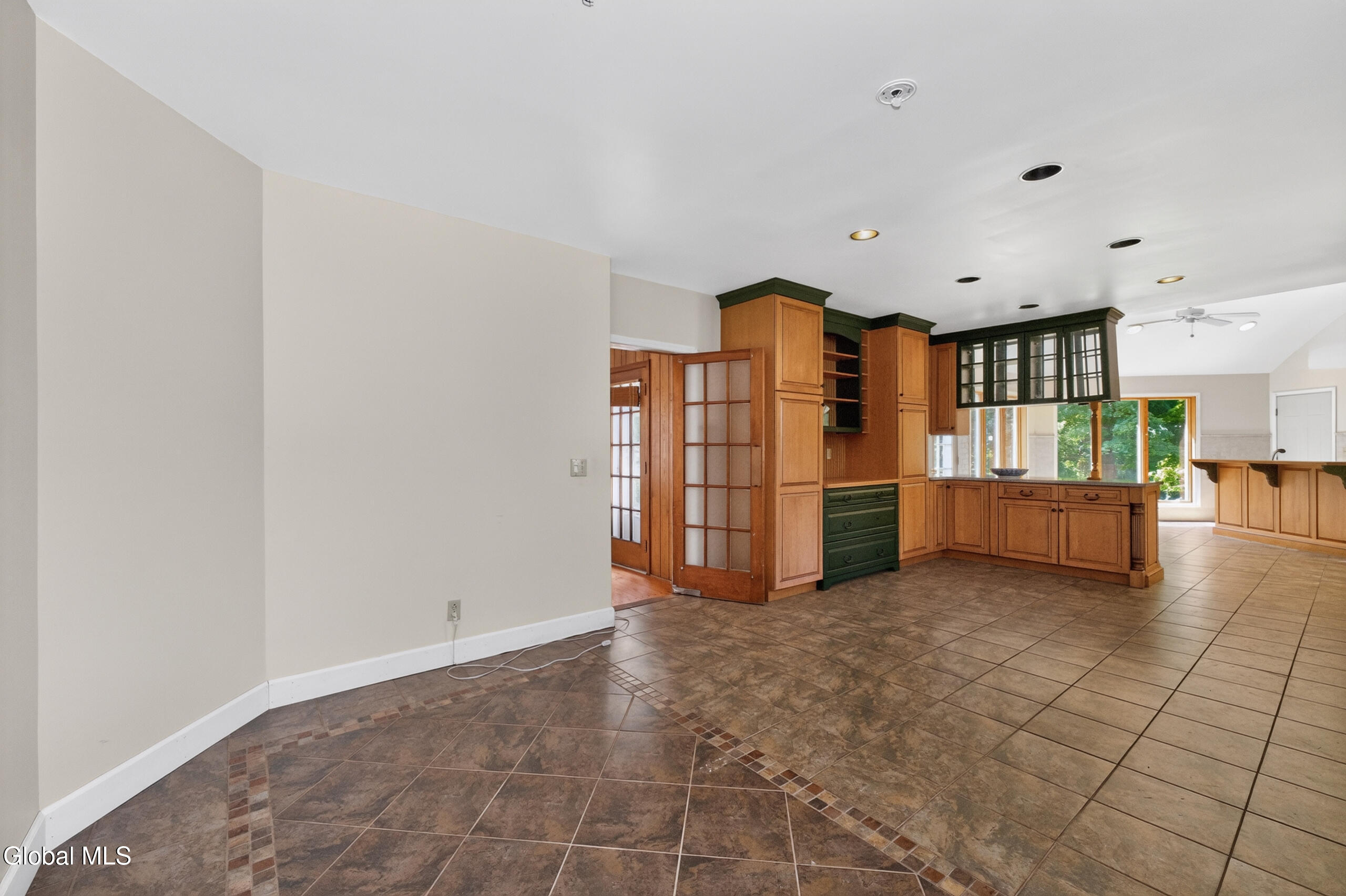 14 Middle Hill Road Troy NY 12180