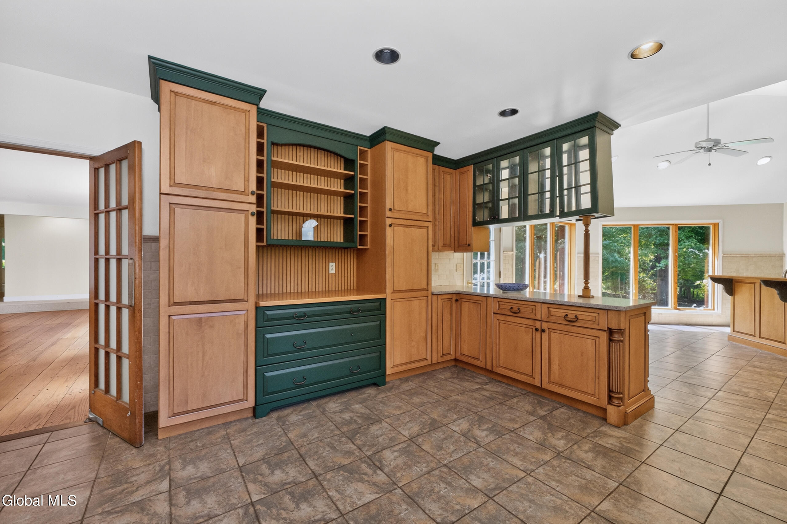 14 Middle Hill Road Troy NY 12180