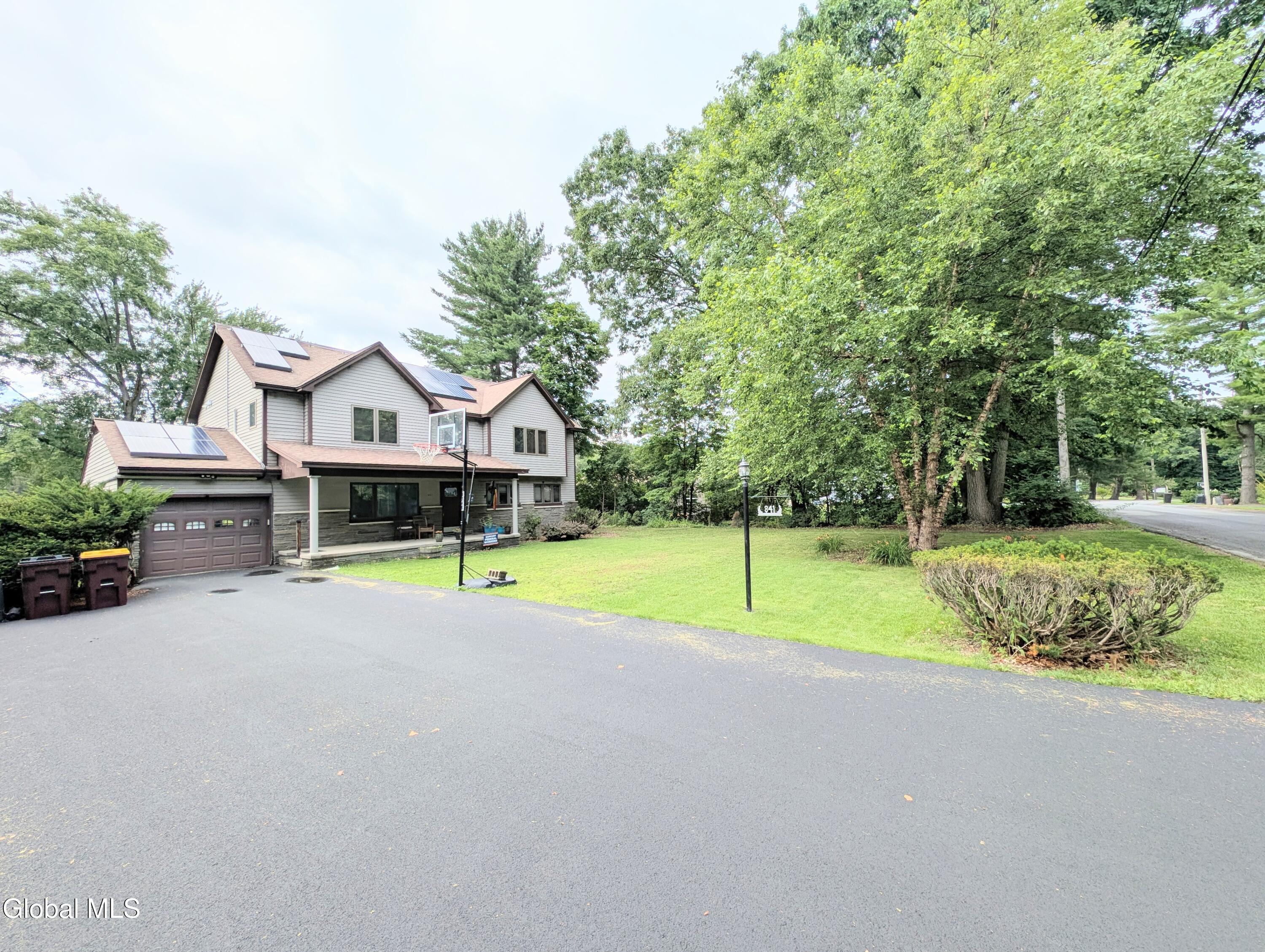 841 Harris Drive Niskayuna NY 12309