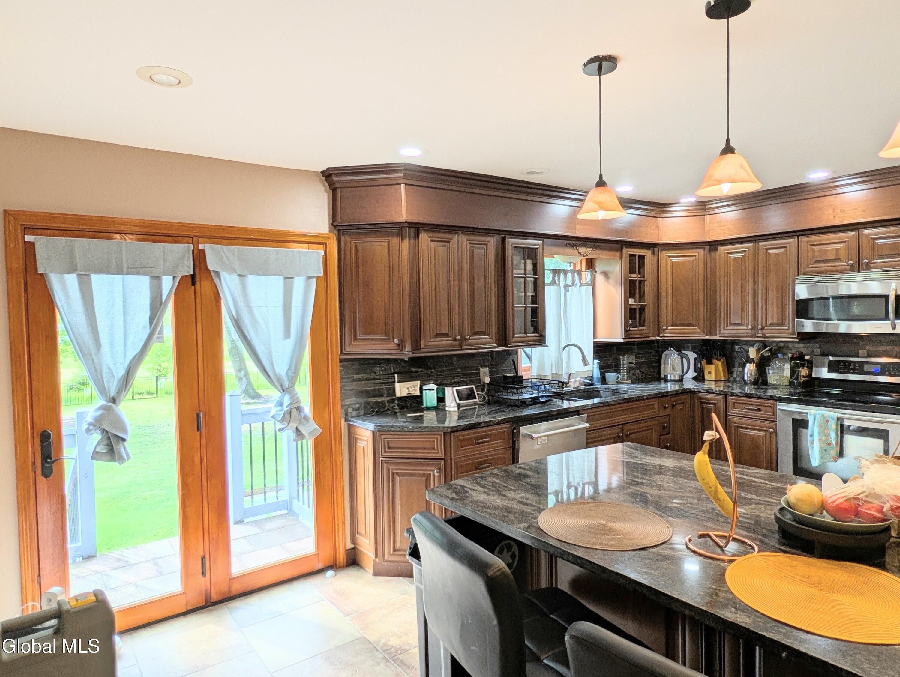 841 Harris Drive Niskayuna NY 12309