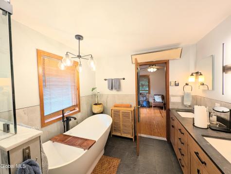 841 Harris Drive Niskayuna NY 12309