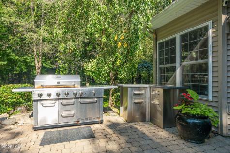 6 Seymour Drive Saratoga Springs NY 12866