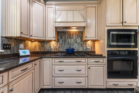 6 Seymour Drive Saratoga Springs NY 12866