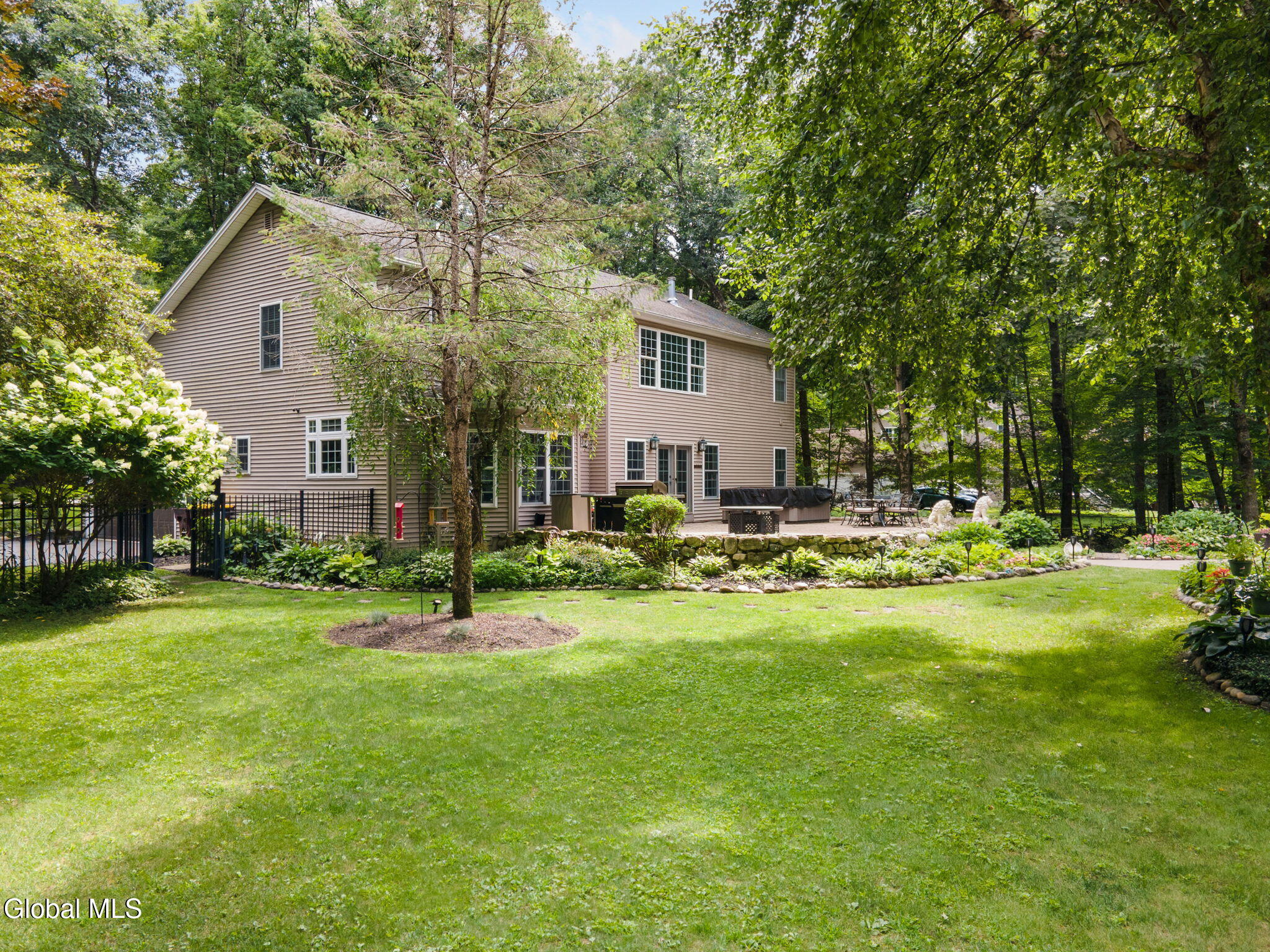 6 Seymour Drive Saratoga Springs NY 12866