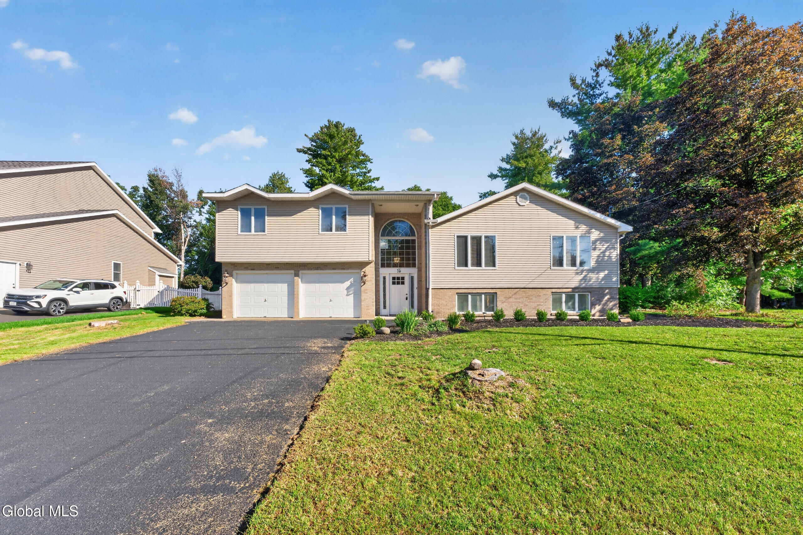 15 White Birch Court Rotterdam NY 12306