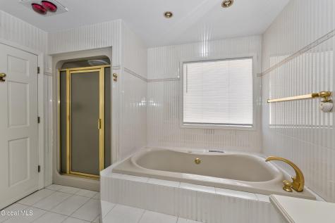 15 White Birch Court Rotterdam NY 12306