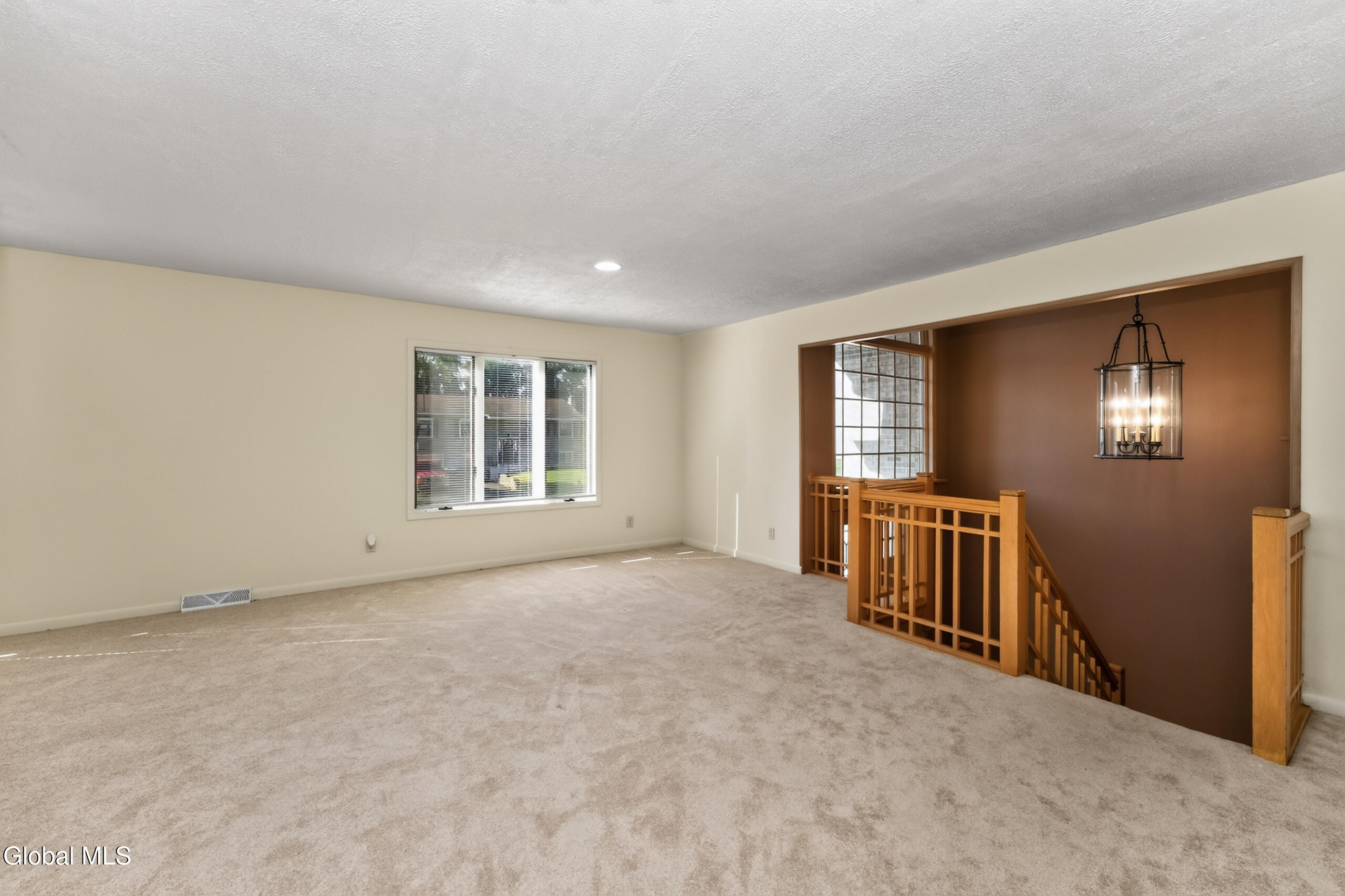 15 White Birch Court Rotterdam NY 12306