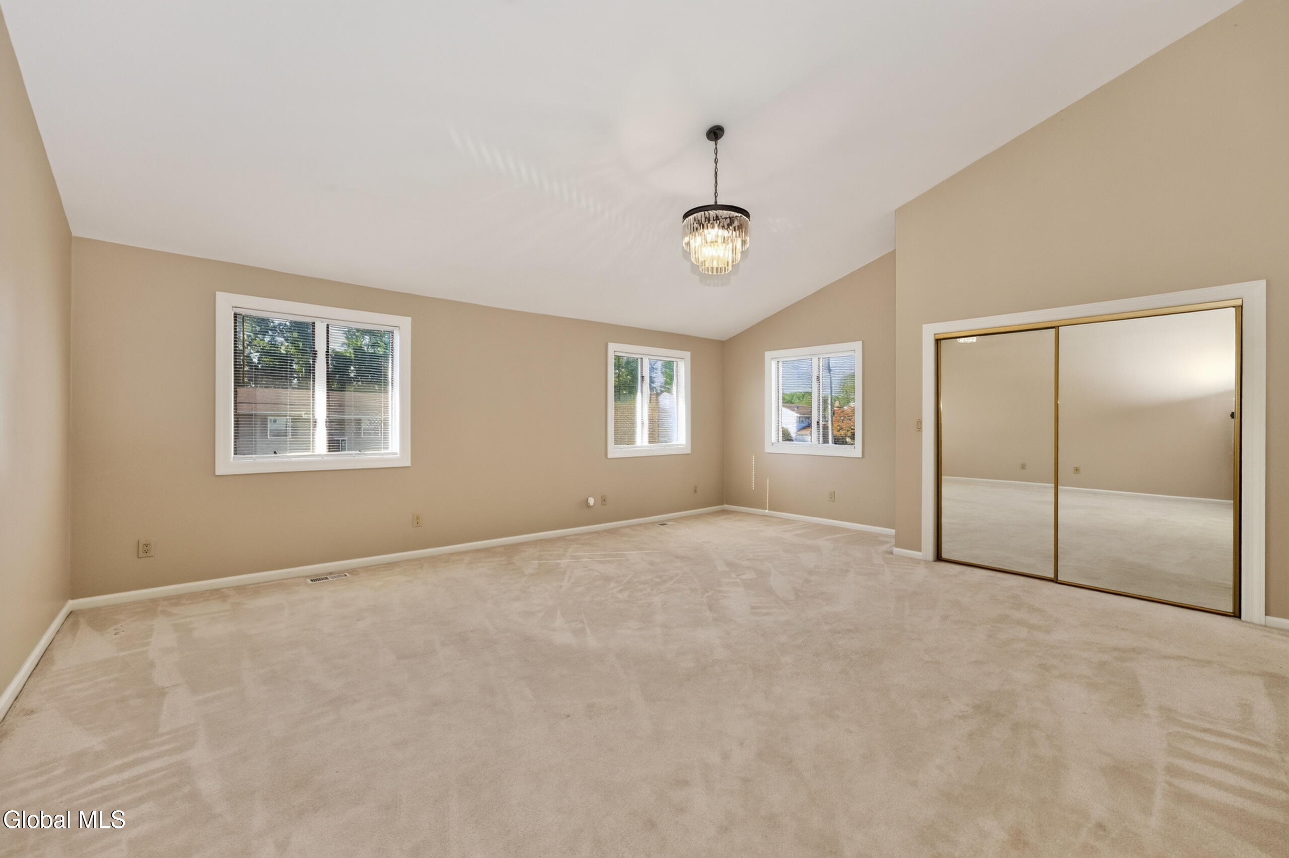 15 White Birch Court Rotterdam NY 12306