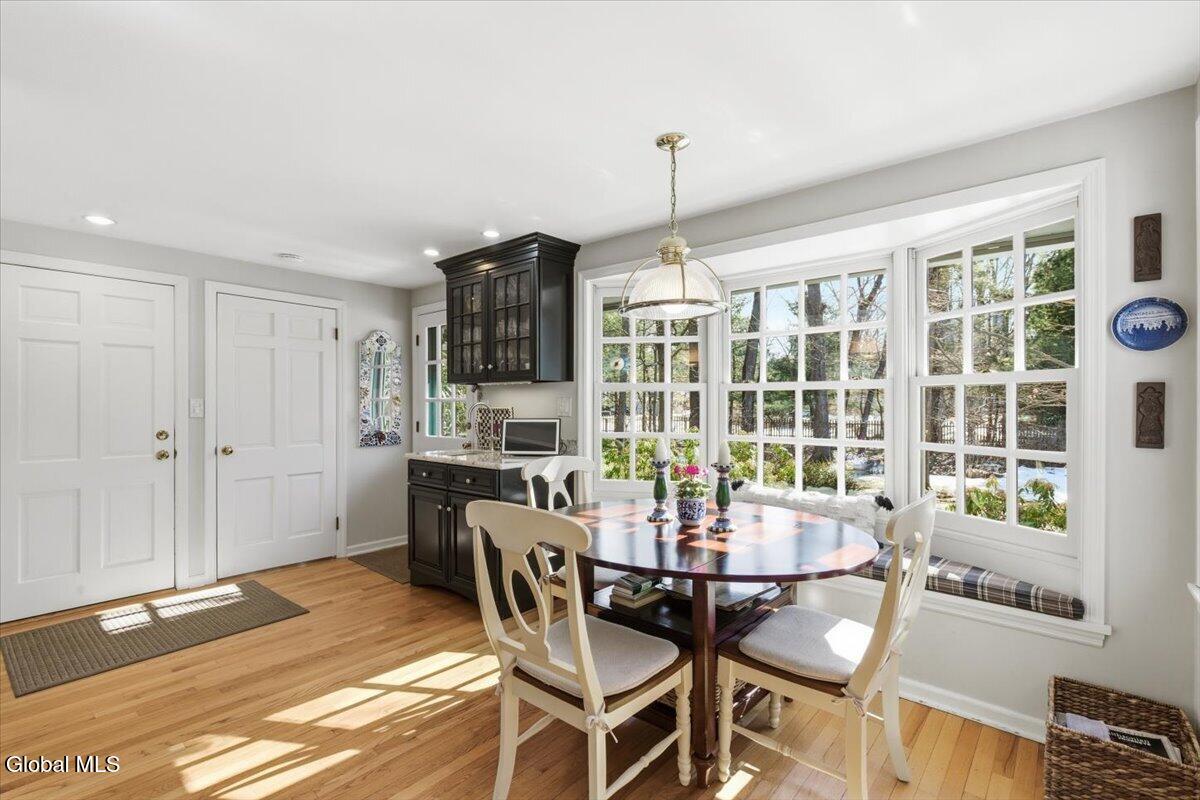 27 Wexford Road Delmar NY 12054