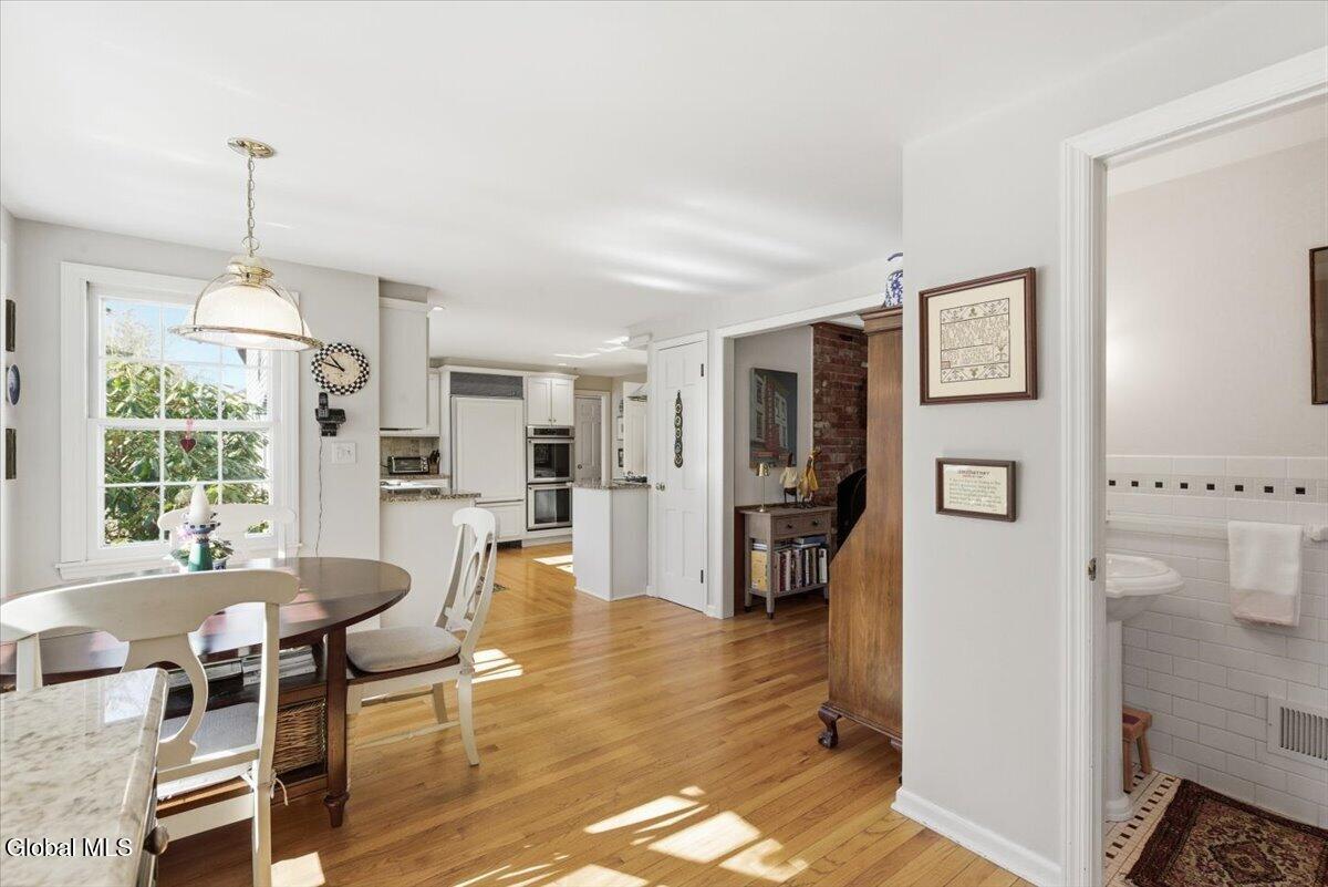 27 Wexford Road Delmar NY 12054