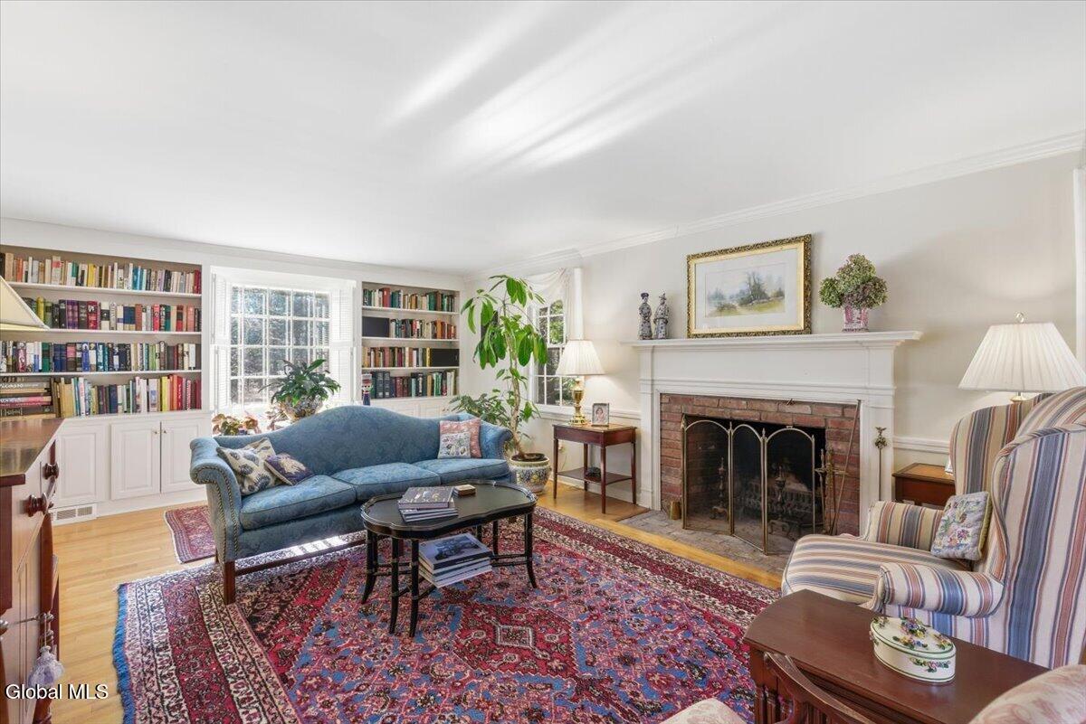 27 Wexford Road Delmar NY 12054