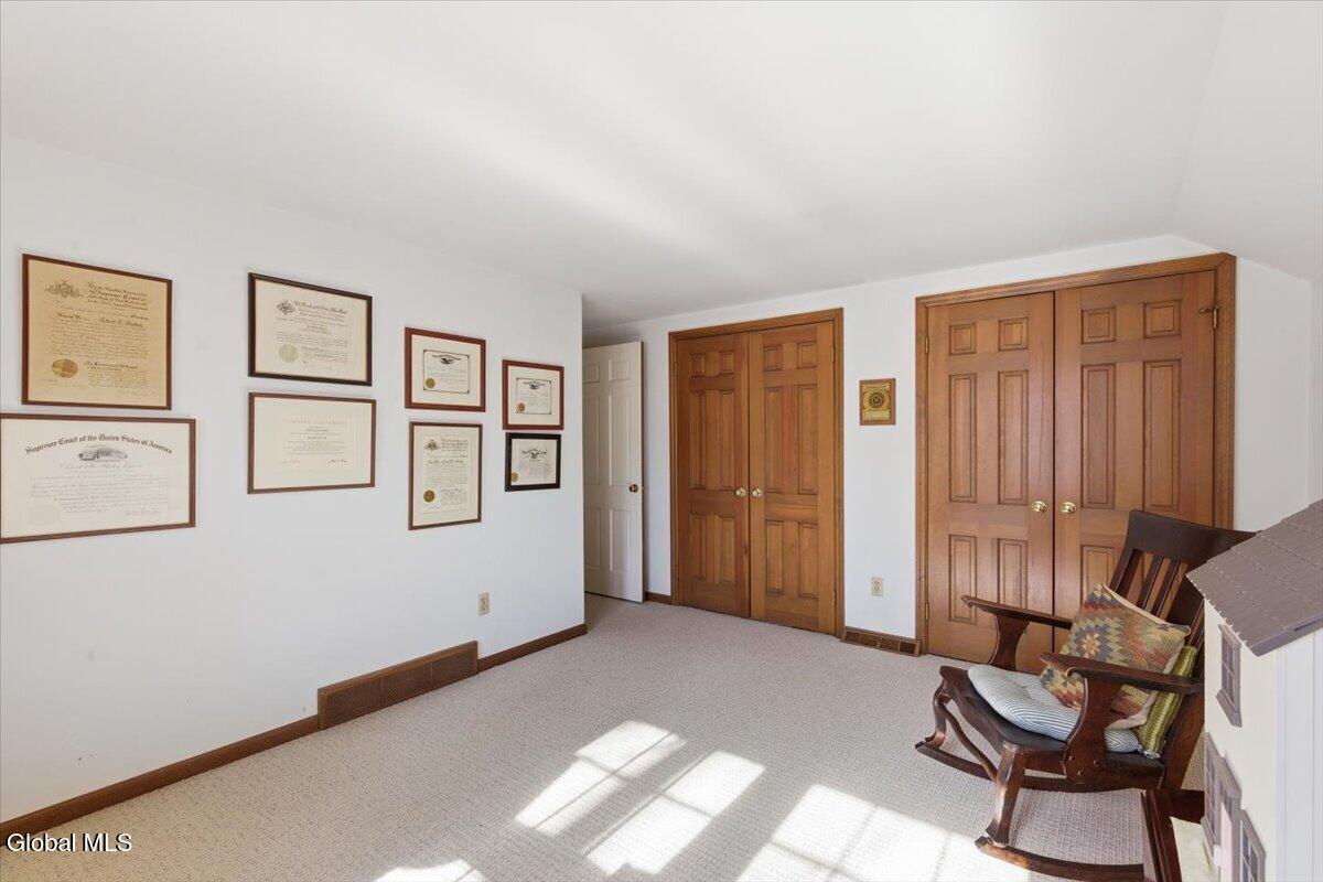 27 Wexford Road Delmar NY 12054